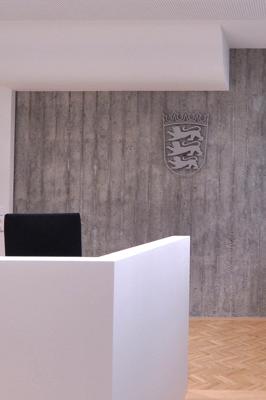 Foto zeigt Blick in einen Sitzungssaal des Arbeitsgerichts Ulm